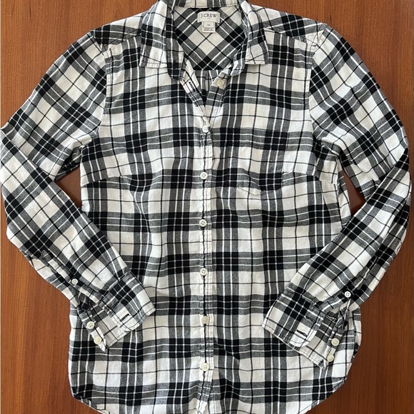 🖤 J.Crew Black & White Plaid Flannel Button-Up – Size XS - Picture 1 of 5